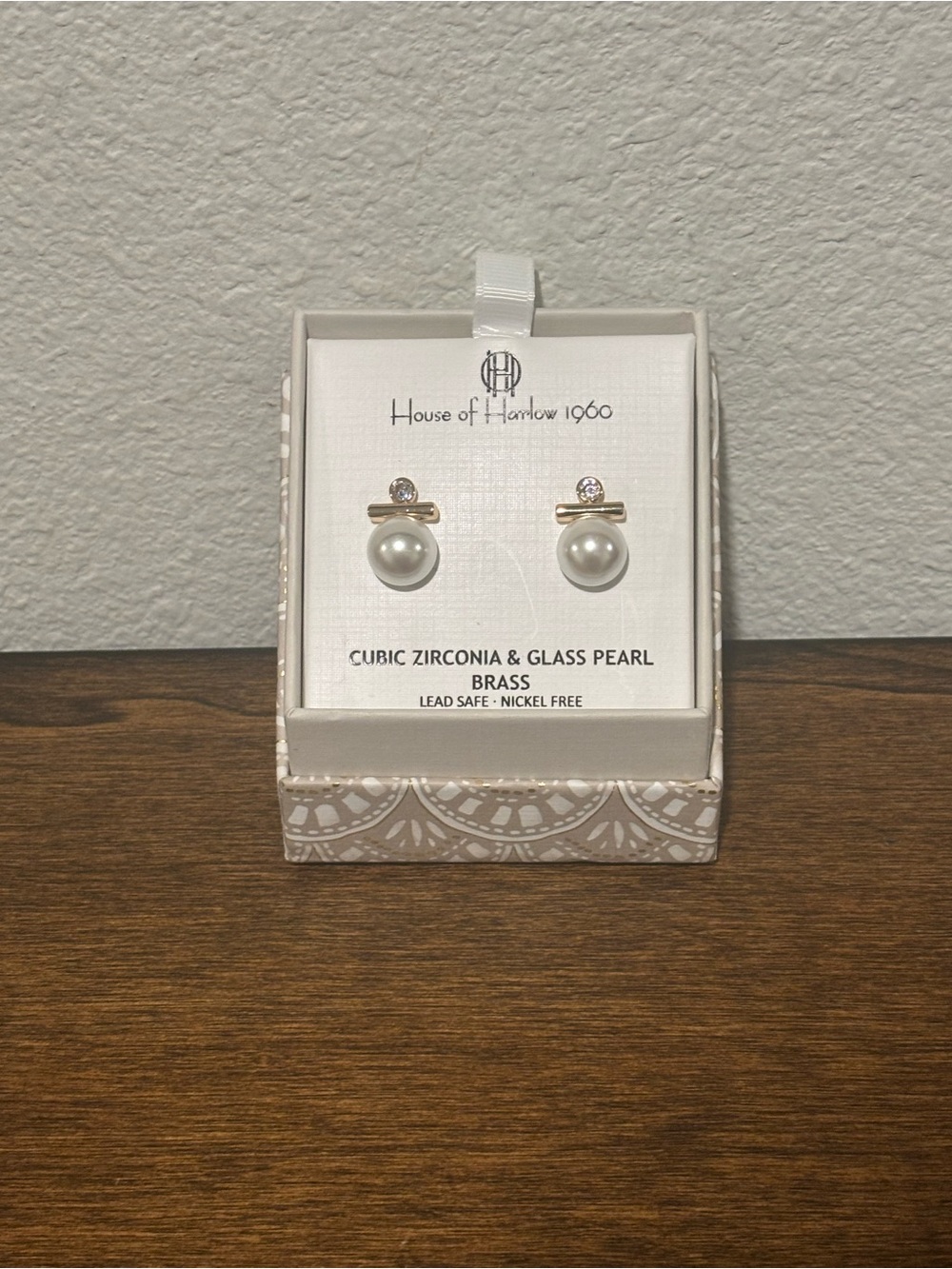 House of Harlow 1960 Gold Tone and White Pearl Stud Earrings - Picture 3 of 4